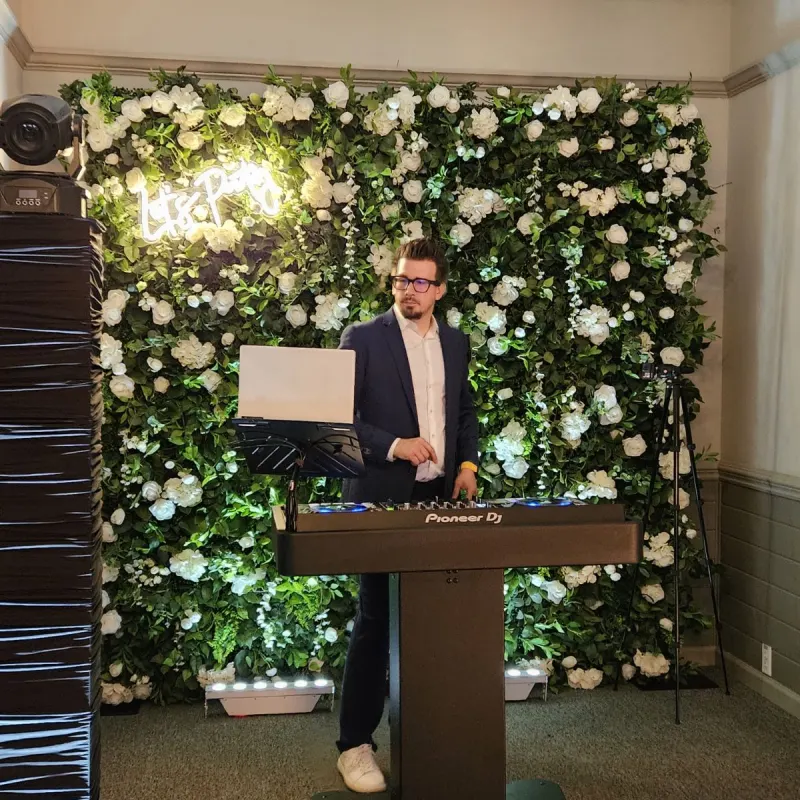 DJ Stephen Craig